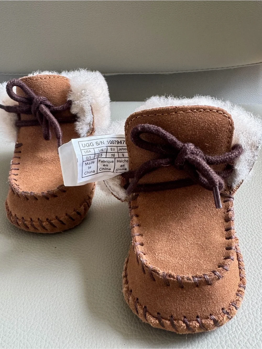 UGG Infant Sparrow Chestnut Suede Shearling-Lined Moccasin Boots 0/1 size